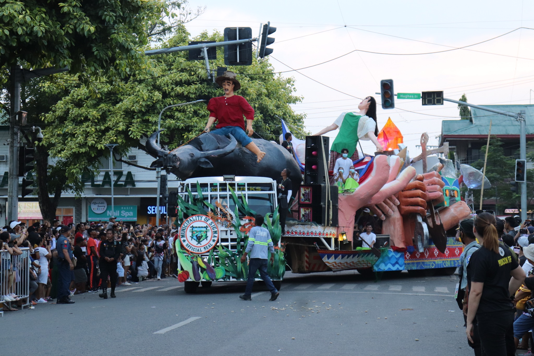 CAPIZTAHAN 2023: Maragtas sang Capiznon Cultural Show, Parade of Floats ...