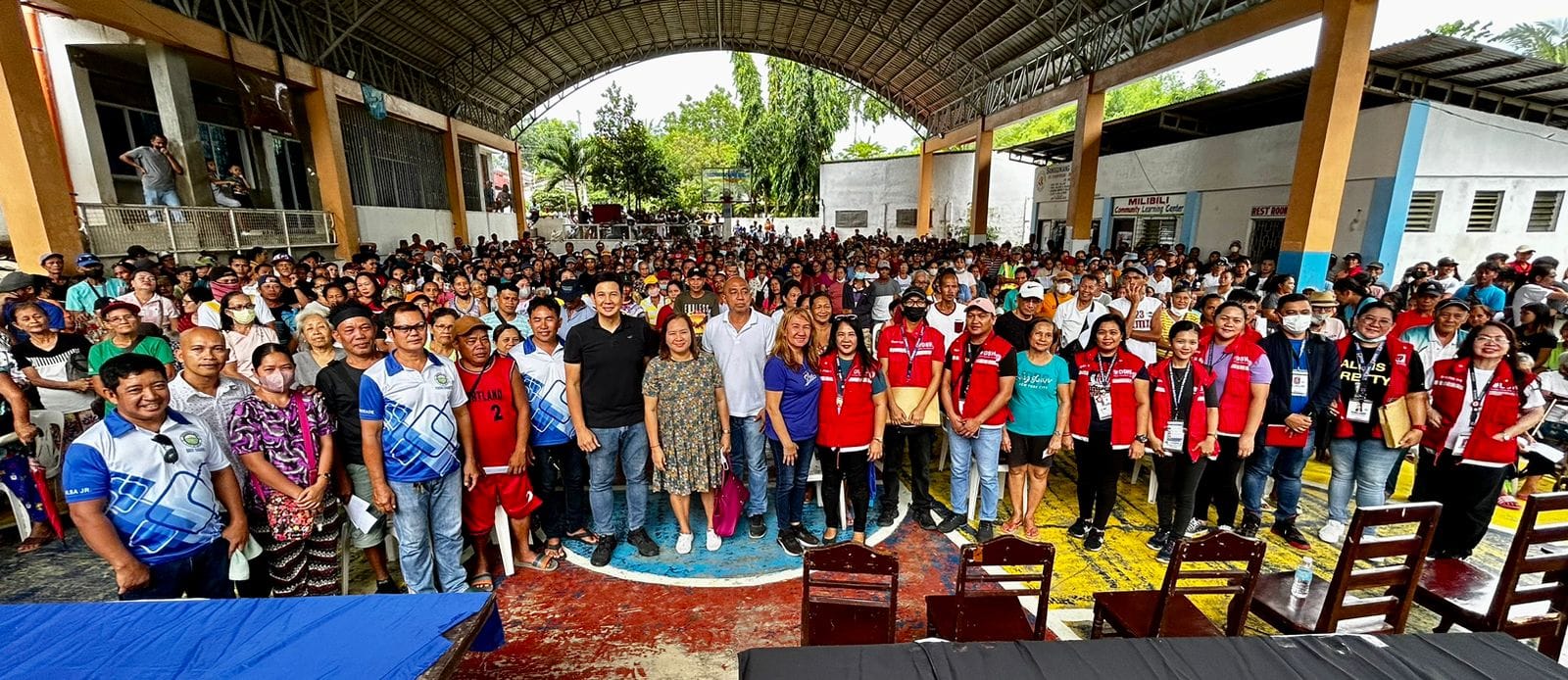 Aid from DSWD for Brgy. Bolo, Bato, VII and Milibili - Bigger, Brighter ...