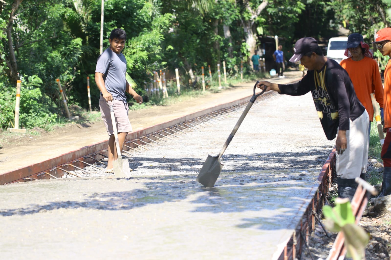 Road Concreting Project in Sitio Pinaypayan, Lanot continues - Bigger ...