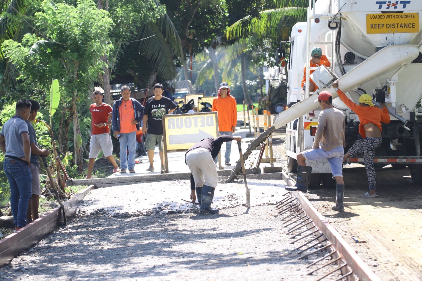 Road Concreting Project in Sitio Pinaypayan, Lanot continues - Bigger ...